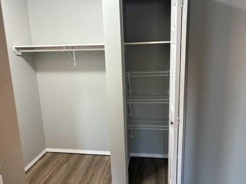 7-1739 St Edward Boulevard North, Lethbridge, AB - Indoor With Storage