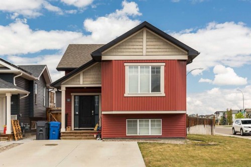 247 Blackwolf Way NORTH Lethbridge, AB T1H 7B3