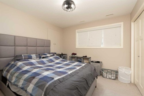 247 Blackwolf Way North, Lethbridge, AB - Indoor Photo Showing Bedroom