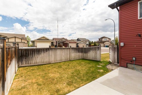 247 Blackwolf Way North, Lethbridge, AB - Outdoor
