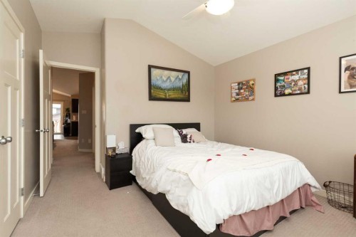247 Blackwolf Way North, Lethbridge, AB - Indoor Photo Showing Bedroom