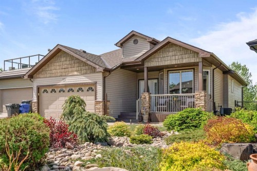 605 Sunridge Crescent West, Lethbridge, AB - Outdoor With Deck Patio Veranda