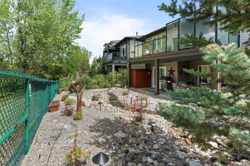 605 Sunridge Crescent West, Lethbridge, AB - Outdoor With Deck Patio Veranda