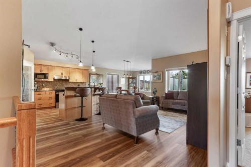 605 Sunridge Crescent West, Lethbridge, AB - Indoor