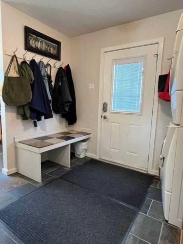 235S 50 West, Raymond, AB - Indoor Photo Showing Other Room