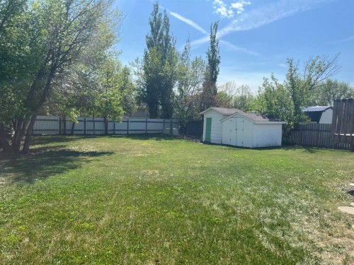 235S 50 West, Raymond, AB - Outdoor