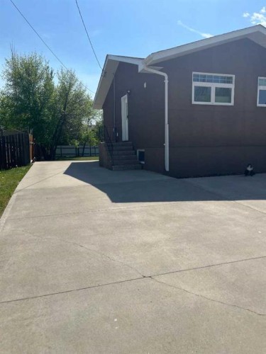 235S 50 West, Raymond, AB - Outdoor