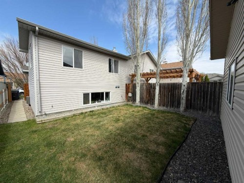 296 Cougar Way North, Lethbridge, AB - Outdoor With Exterior