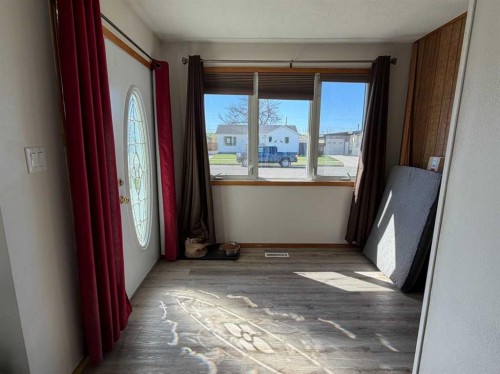 5025 41 Avenue, Taber, AB - Indoor