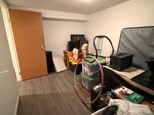 5025 41 Avenue, Taber, AB - Indoor
