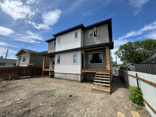 1-916 9 Street NORTH Lethbridge, AB T1H 1Z8