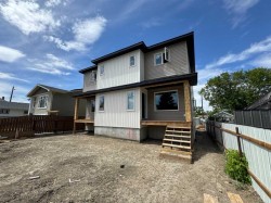 1-916 9 Street NORTHLethbridge, AB T1H 1Z8