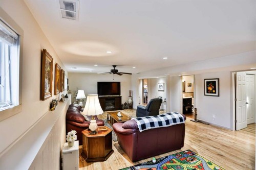 243 N 200 W, Raymond, AB - Indoor