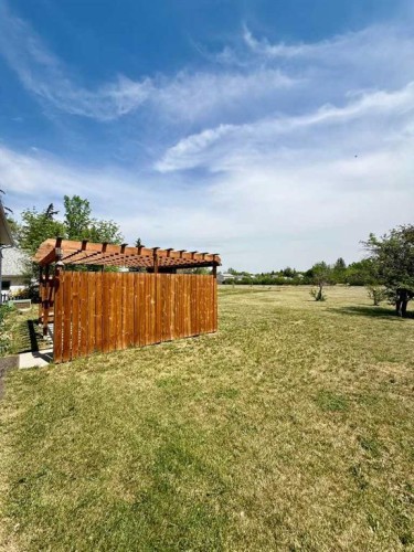 243 N 200 W, Raymond, AB - Outdoor With View