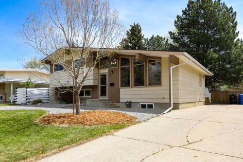 9 Queens Road West, Lethbridge, AB - Outdoor