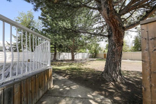 9 Queens Road West, Lethbridge, AB - Outdoor