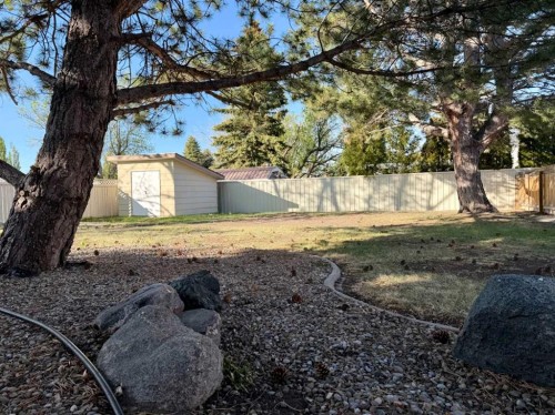 9 Queens Road West, Lethbridge, AB - Outdoor