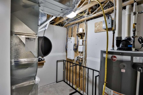 19 S 300 W, Raymond, AB - Indoor Photo Showing Basement