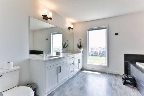 134 Greywolf Road North, Lethbridge, AB - Indoor Photo Showing Bathroom