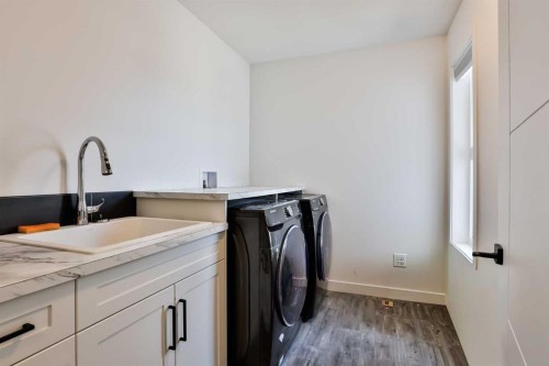 134 Greywolf Road North, Lethbridge, AB - Indoor Photo Showing Laundry Room