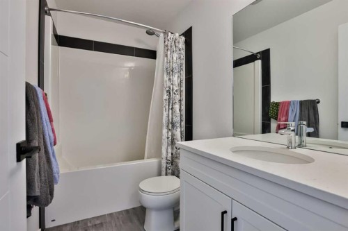 134 Greywolf Road North, Lethbridge, AB - Indoor Photo Showing Bathroom