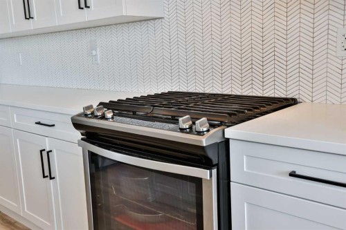134 Greywolf Road North, Lethbridge, AB - Indoor Photo Showing Kitchen