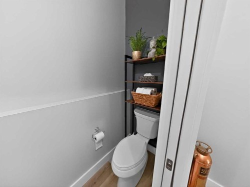 209 Southmore Place, Blairmore, AB - Indoor Photo Showing Bathroom