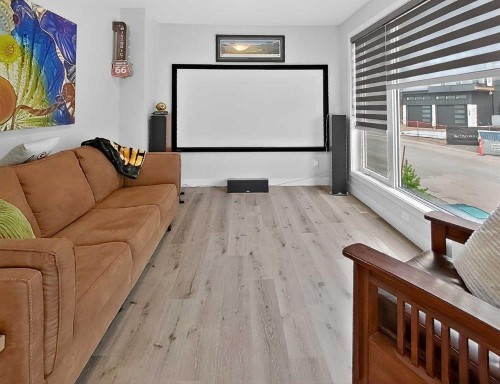 209 Southmore Place, Blairmore, AB - Indoor Photo Showing Other Room