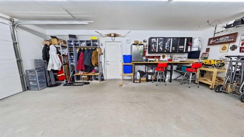 209 Southmore Place, Blairmore, AB - Indoor Photo Showing Garage