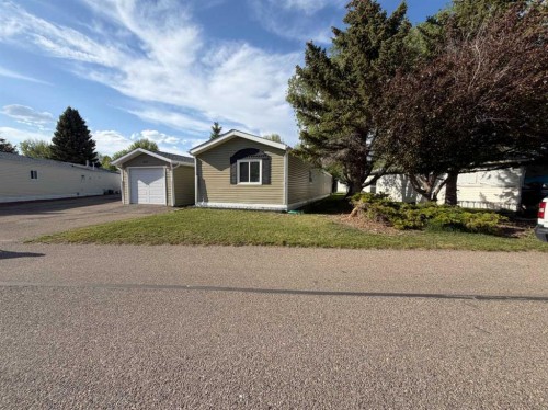 2923 31 Avenue South, Lethbridge, AB 