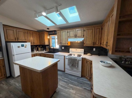 2923 31 Avenue South, Lethbridge, AB 