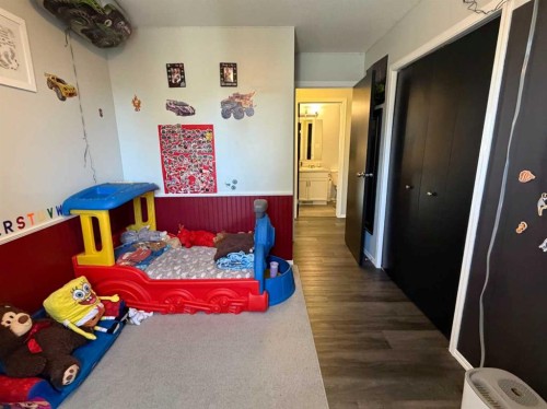 5214 45 Avenue, Taber, AB - Indoor