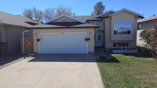 5214 45 Avenue, Taber, AB - Outdoor With Facade