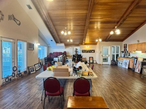 208-75 1 Avenue South, Lethbridge, AB - Indoor