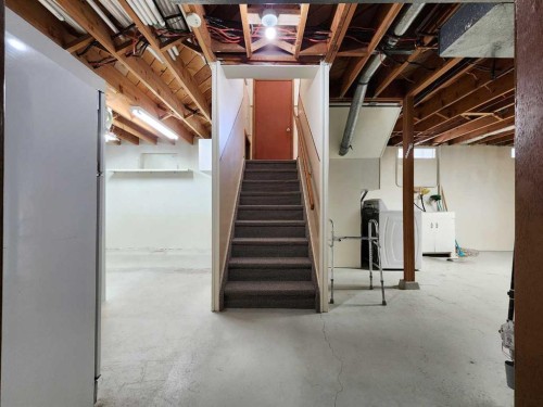 1405 13 Avenue North, Lethbridge, AB - Indoor Photo Showing Basement