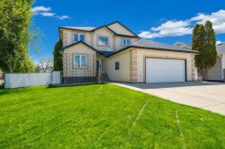 5 Hunter Court NEMedicine Hat, AB T1C 1W5