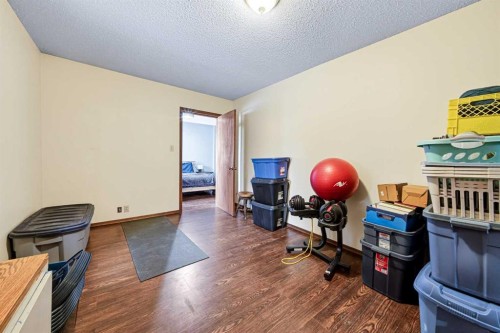 12145 21Ave, Blairmore, AB - Indoor