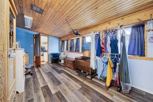 12145 21Ave, Blairmore, AB - Indoor