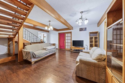 12145 21Ave, Blairmore, AB - Indoor