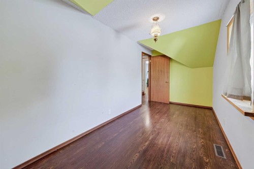 12145 21Ave, Blairmore, AB - Indoor Photo Showing Other Room