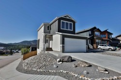 8618 25 Avenue Coleman, AB T0K 0M0