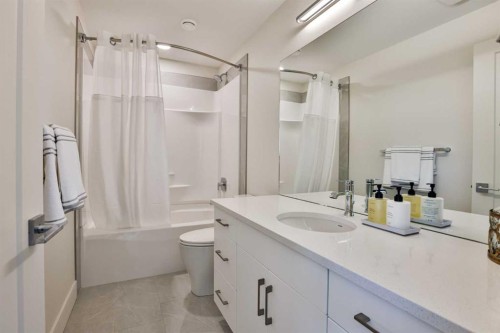 8618 25 Avenue, Coleman, AB - Indoor Photo Showing Bathroom