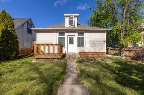 412 12C Street NORTH Lethbridge, AB T1H 2N1