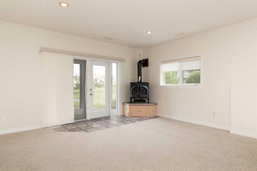 73 Fairmont Park Landing South, Lethbridge, AB - Indoor Photo Showing Other Room