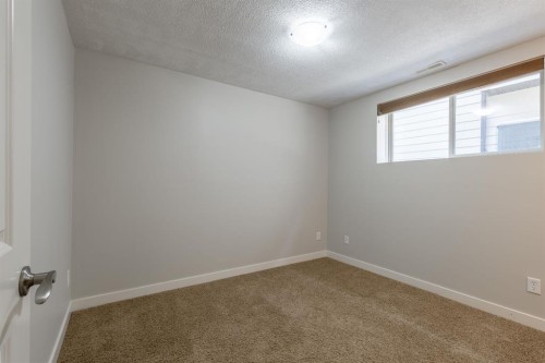 525 Edinburgh Road West, Lethbridge, AB - Indoor Photo Showing Other Room