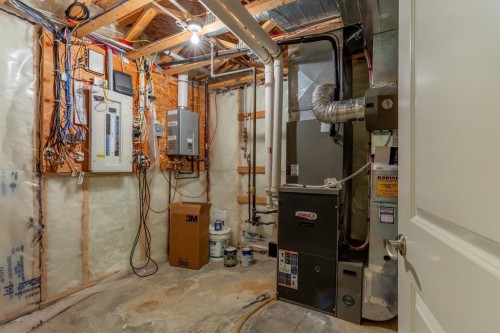 525 Edinburgh Road West, Lethbridge, AB - Indoor Photo Showing Basement
