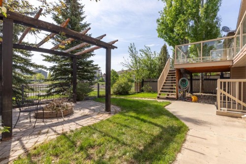 525 Edinburgh Road West, Lethbridge, AB - Outdoor With Deck Patio Veranda