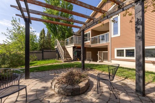 525 Edinburgh Road West, Lethbridge, AB - Outdoor With Deck Patio Veranda