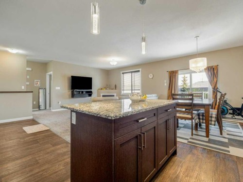 757 28 Street, Fort Macleod, AB - Indoor Photo Showing Other Room