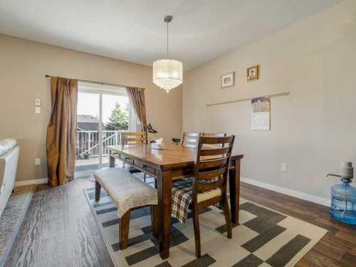 757 28 Street, Fort Macleod, AB - Indoor Photo Showing Dining Room